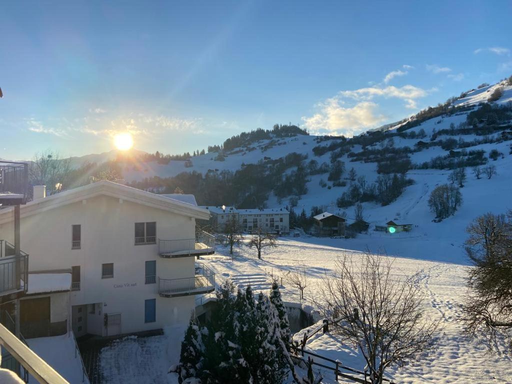 Dachwohnung In Der Mitte Von Laax-Dorf Екстериор снимка
