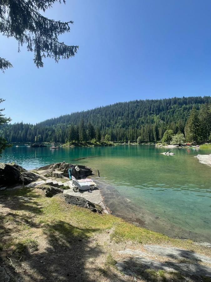 Dachwohnung In Der Mitte Von Laax-Dorf Екстериор снимка