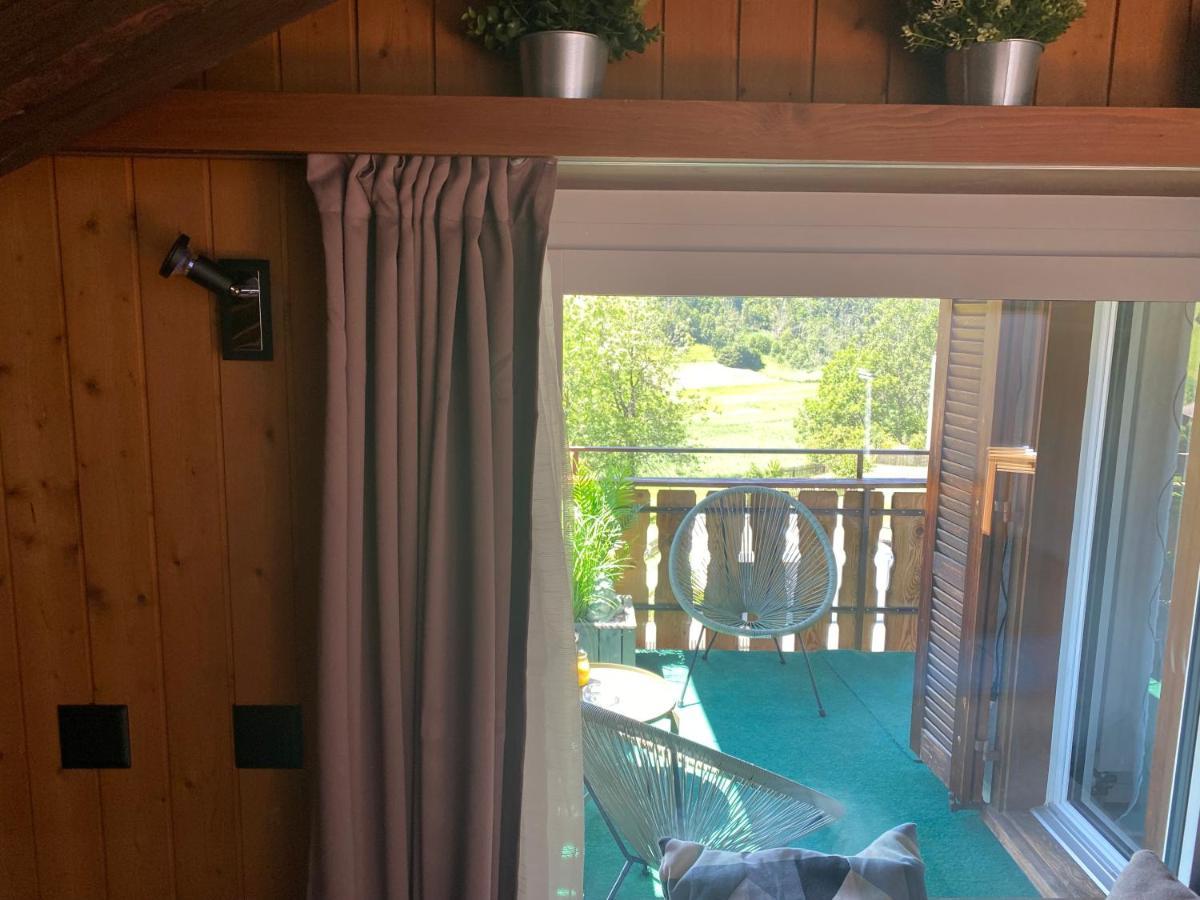 Dachwohnung In Der Mitte Von Laax-Dorf Екстериор снимка